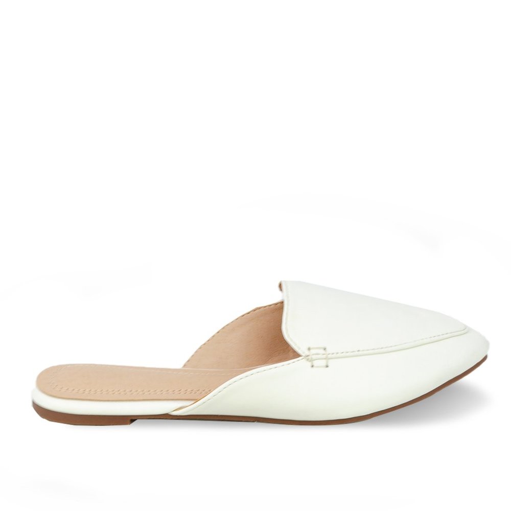 POINTED TOE FLAT
